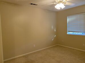 Before & After Wallpaper Removal & Interior Painting in Spring, TX (8)