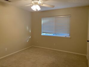 Before & After Wallpaper Removal & Interior Painting in Spring, TX (4)