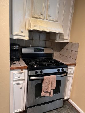 Before & After Cabinet Painting in The Woodlands, TX (1)