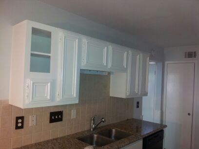 Cabinet Refinishing in TX by Mendoza's Paint & Remodeling