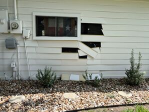 Before & After Siding Eepair in Tomball, TX (1)