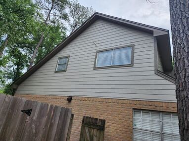 Before & After Siding Replacement & Exterior Painting in THe Woodlands, TX (10)