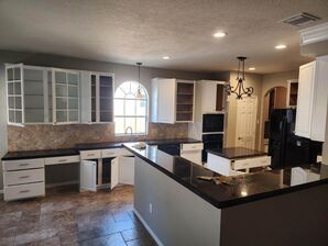 Before & After Cabinet & Interior Painting in Cypress, TX (2)